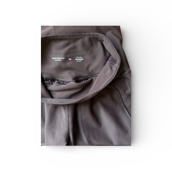 OLD NAVY Set Activewear XS Dark Sepia Sweatshirt + Joggers Pre-loved - Picture 7 of 11